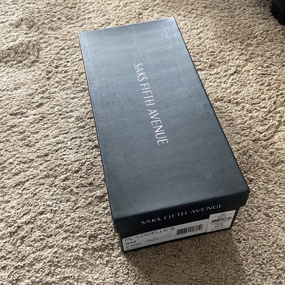 Black patent loafers, synthetic uppers. New with box woman’s 8M - Picture 4 of 6